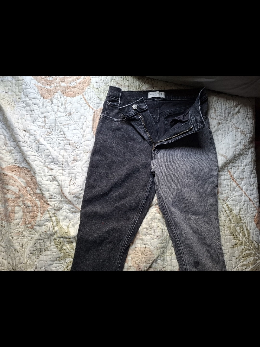 Abercrombie & Fitch Two-Tone High Rise Jeans in Black and Gray